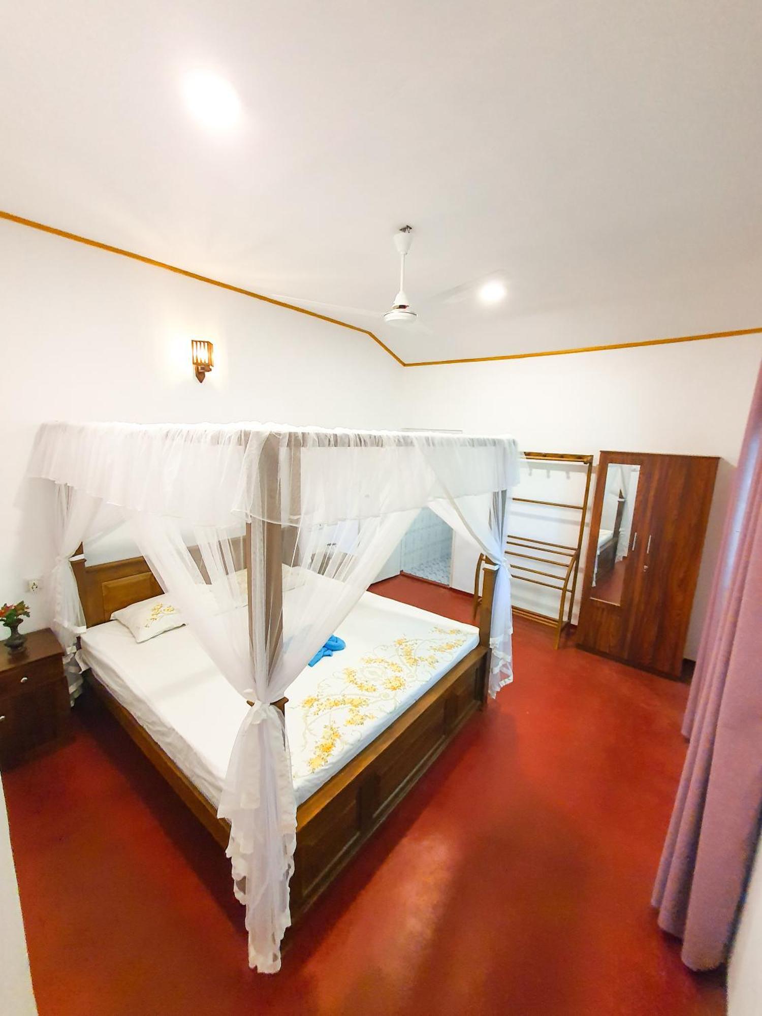 Coco Mount Mirissa Hotel Matara Exterior photo